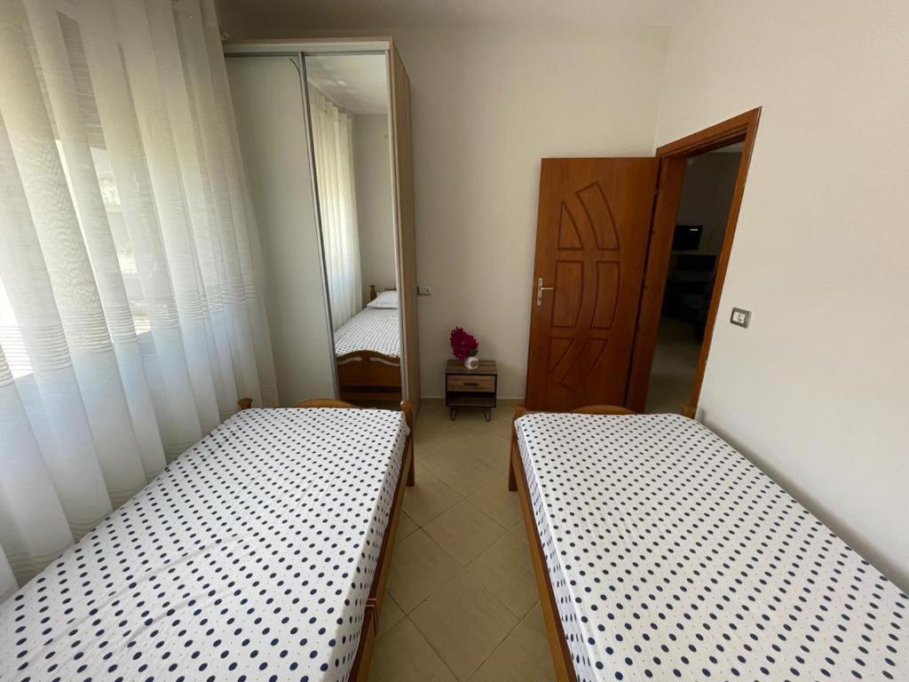 Near By The Sea Apartment ซารานเดอ ภายนอก รูปภาพ